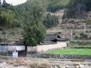 建于清乾隆辛巳年的南隆庙 建于清乾隆辛巳年的南隆庙
