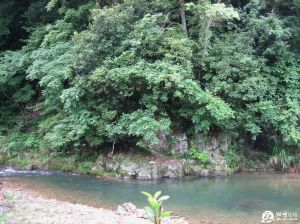 红叶潭 红叶潭