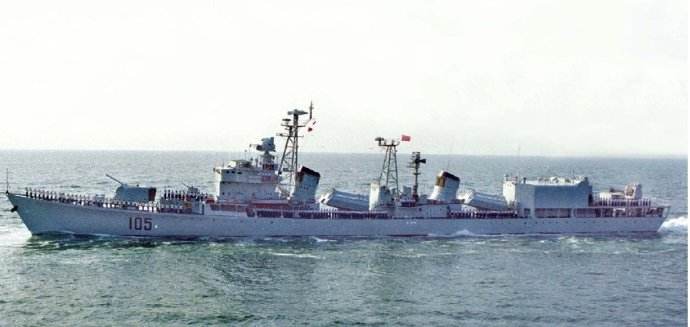 051型首舰105济南舰 051型首舰105济南舰