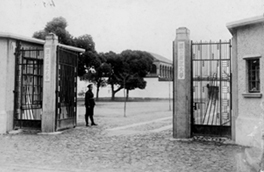 国立浙江大学校门 (1934年) 国立浙江大学校门 (1934年)