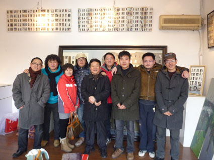 张顺川(中间) 张顺川(中间)