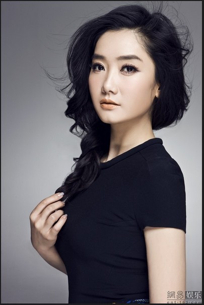 杨魏玲花 杨魏玲花