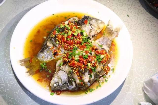 破布子蒸饱卵鲫鱼 破布子蒸饱卵鲫鱼