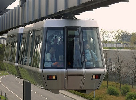 空中轨道列车