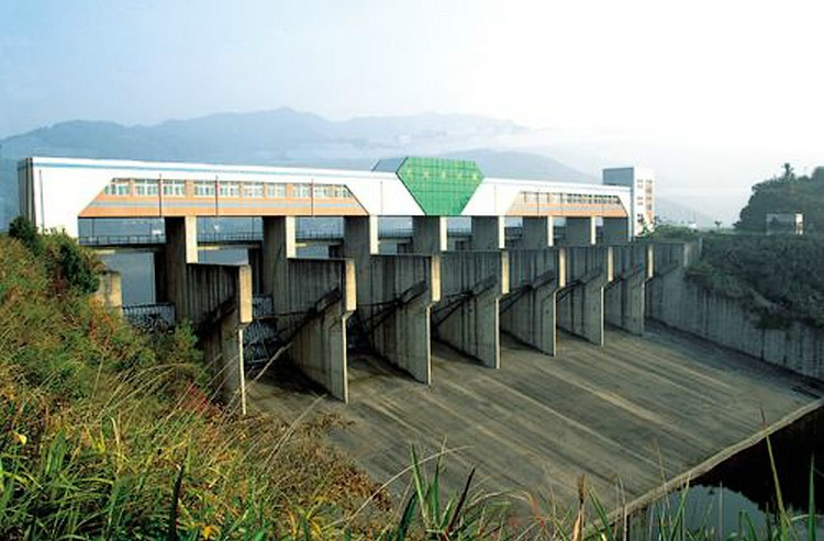 花凉亭水库溢洪道 花凉亭水库溢洪道