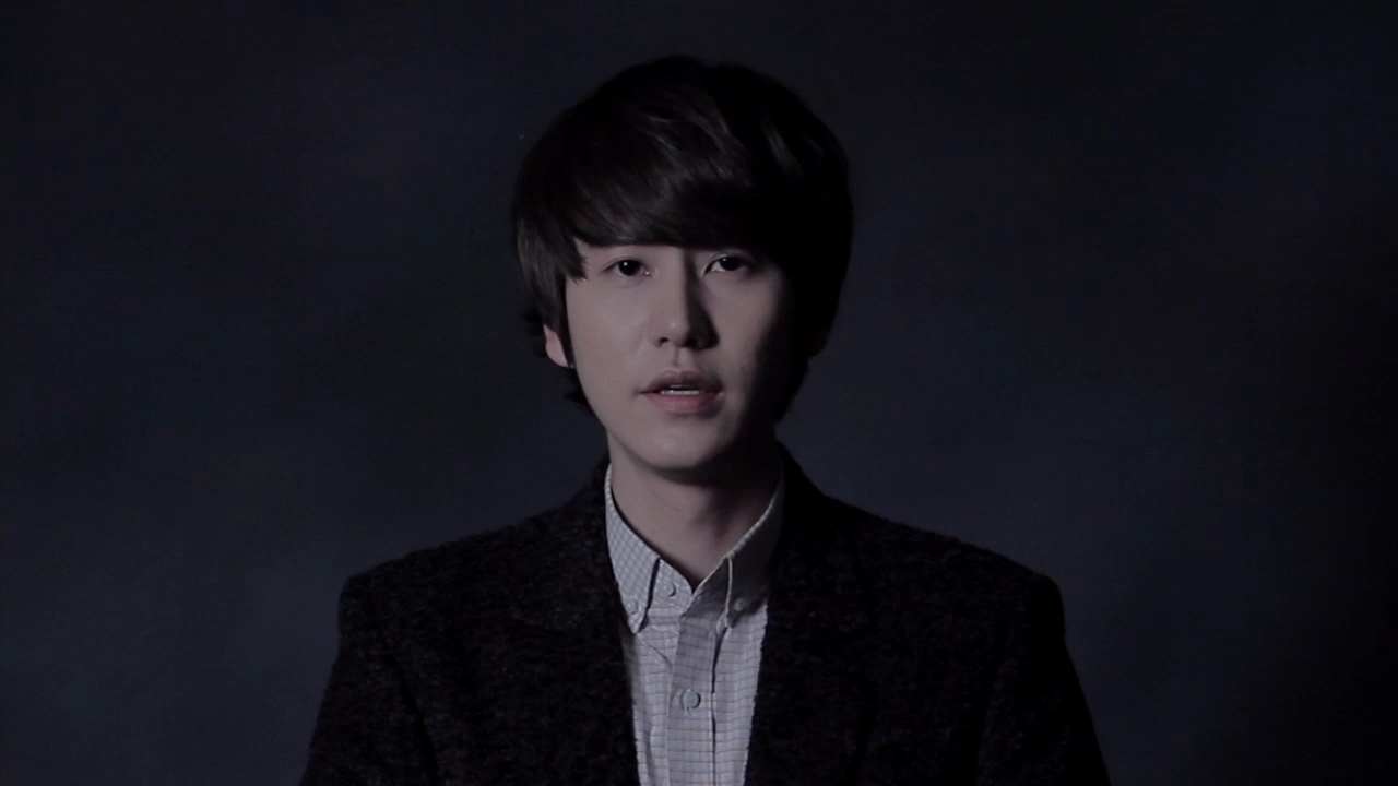 晚秋(SUPER JUNIOR成员曺圭贤演唱的歌曲《晚秋》) 晚秋(SUPER JUNIOR成员曺圭贤演唱的歌曲《晚秋》)