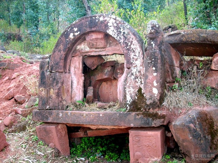 古墓(古代墓葬) 古墓(古代墓葬)