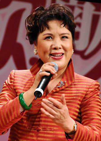 李元华 李元华