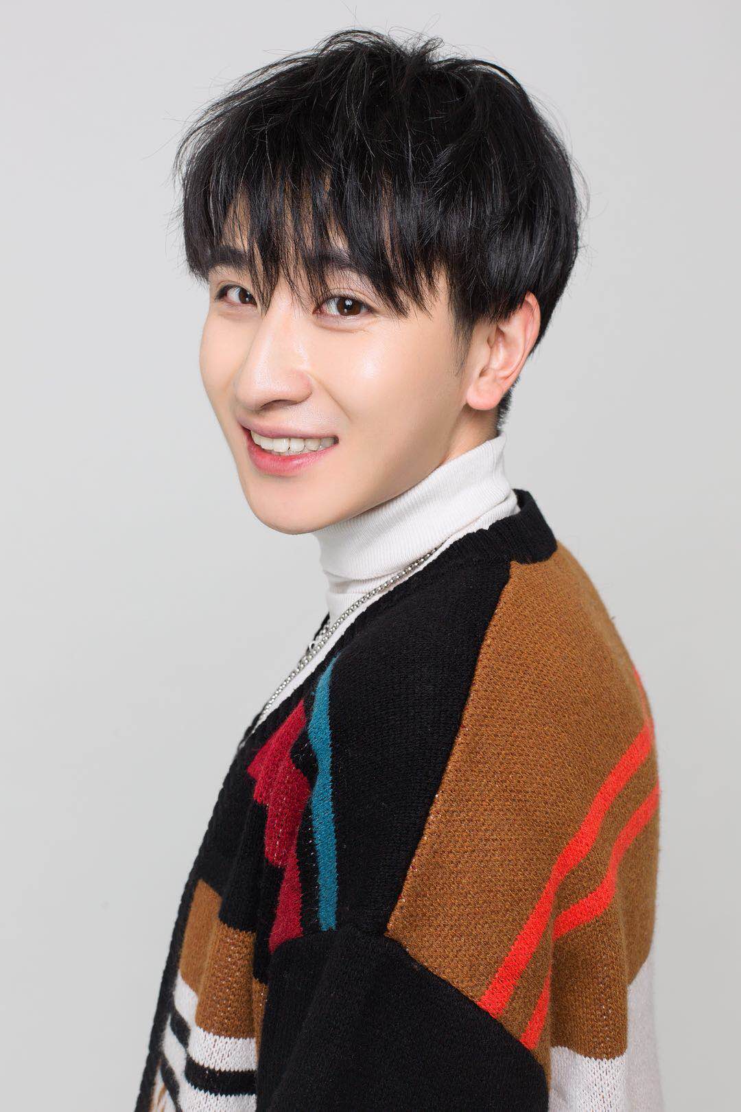 李佳桐(中国内地男演员) 李佳桐(中国内地男演员)