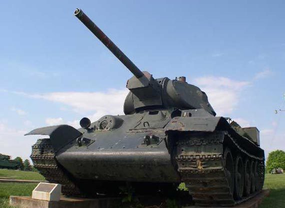 T-34坦克(第二次世界大战中苏联着名坦克) T-34坦克(第二次世界大战中苏联着名坦克)