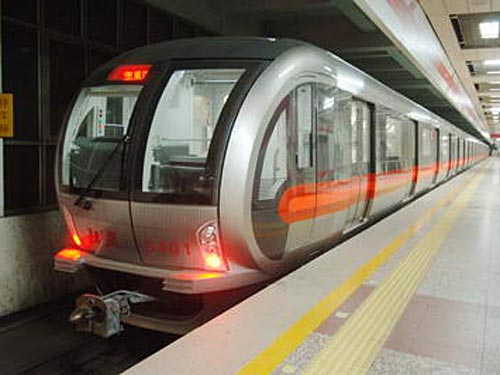 空中轨道列车