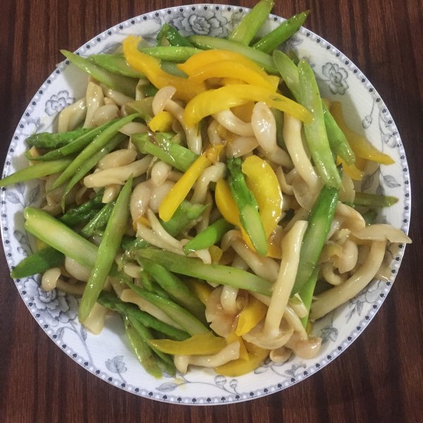 芦笋煎黄菜 芦笋煎黄菜