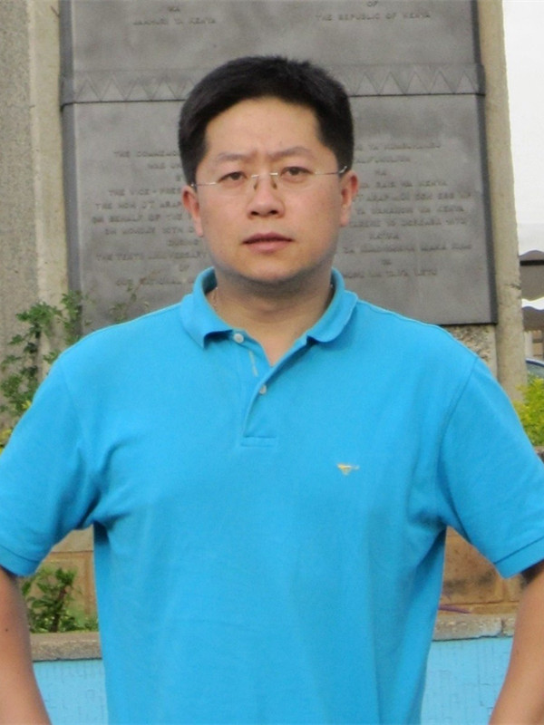罗晓东(中国科学院昆明植物研究所研究员) 罗晓东(中国科学院昆明植物研究所研究员)