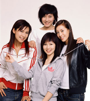 女生宿舍组合照 女生宿舍组合照