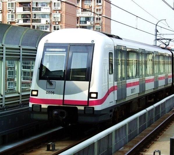 空中轨道列车