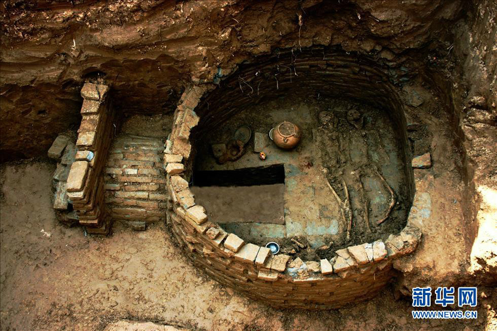 古墓(古代墓葬) 古墓(古代墓葬)