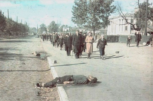 1941年惨死乌克兰街头的犹太人 1941年惨死乌克兰街头的犹太人