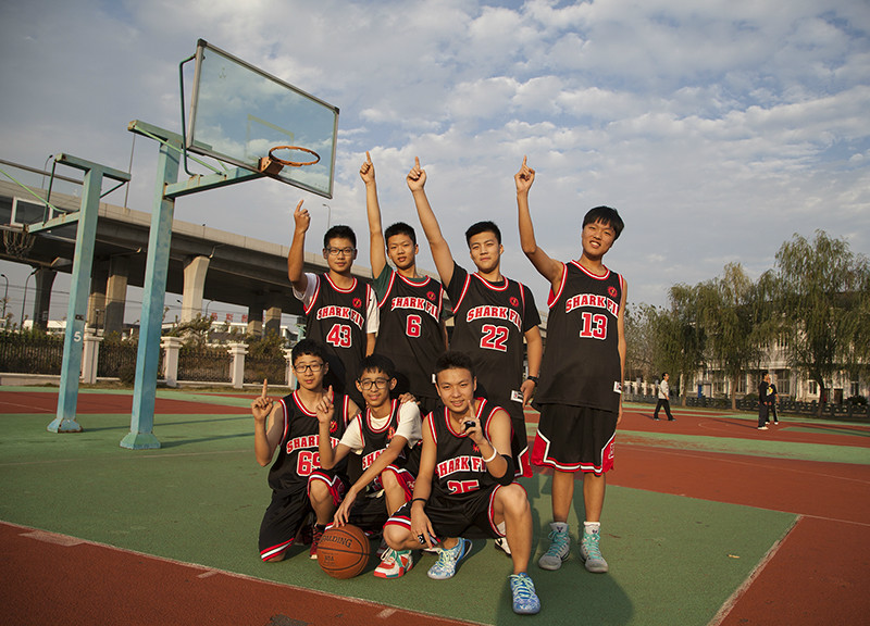 2014年宁波肯特学校第一届篮球比赛1班合影 2014年宁波肯特学校第一届篮球比赛1班合影