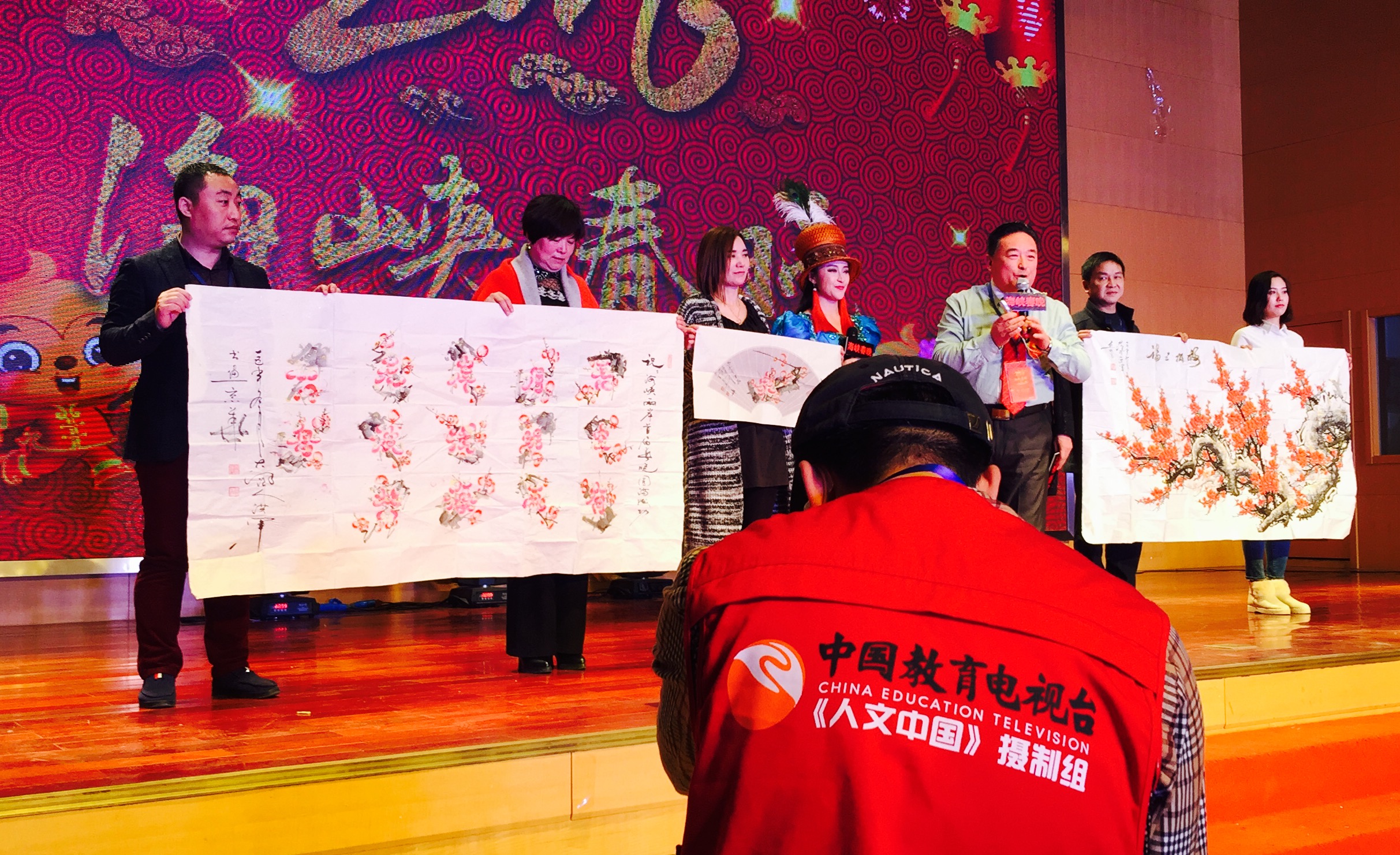 非遗“梅花篆字”王洪军受邀录製海峡春晚 非遗“梅花篆字”王洪军受邀录製海峡春晚