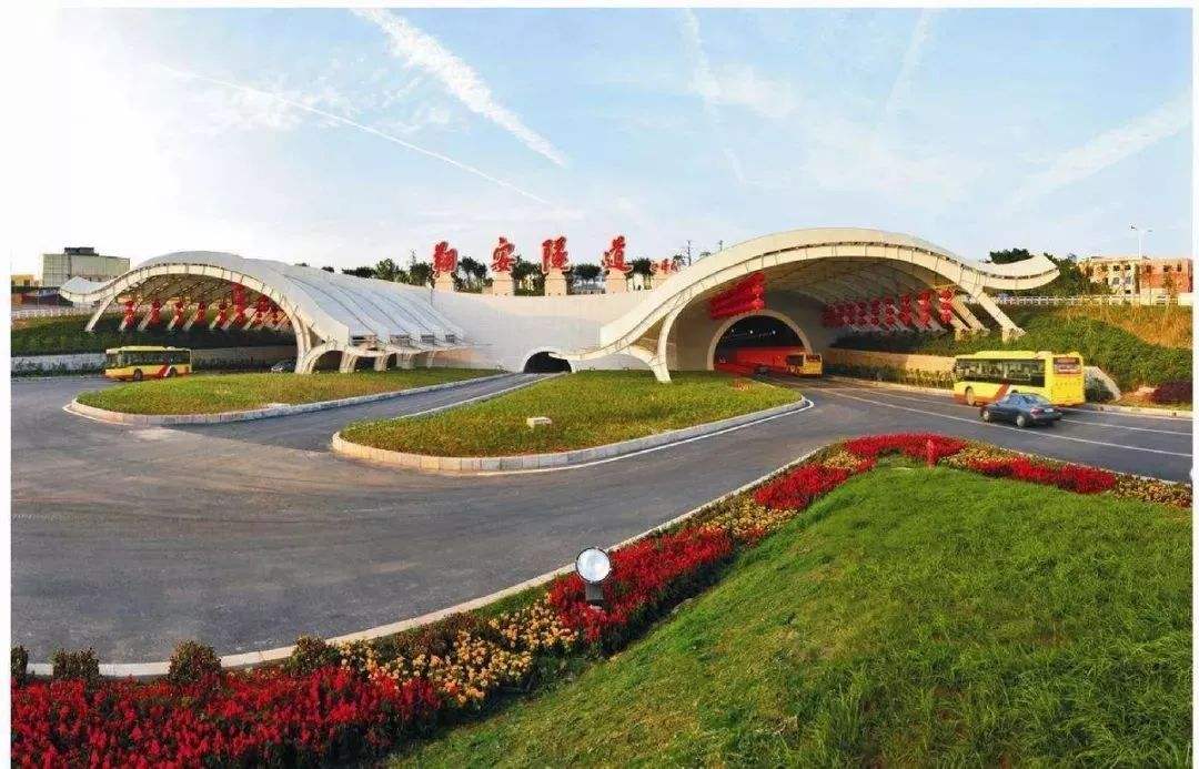 翔安隧到进出口全景 翔安隧到进出口全景