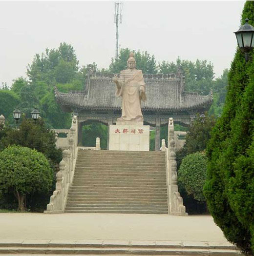 汉中的“拜将坛” 汉中的“拜将坛”