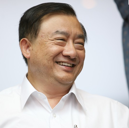 尹启铭 尹启铭