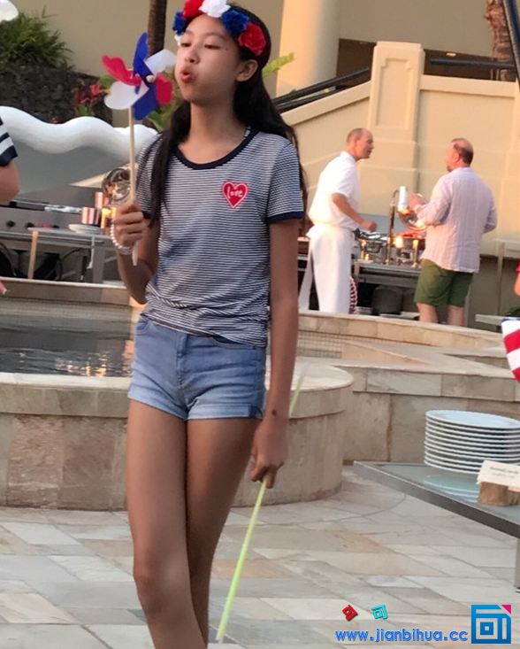 任晴佳 任晴佳