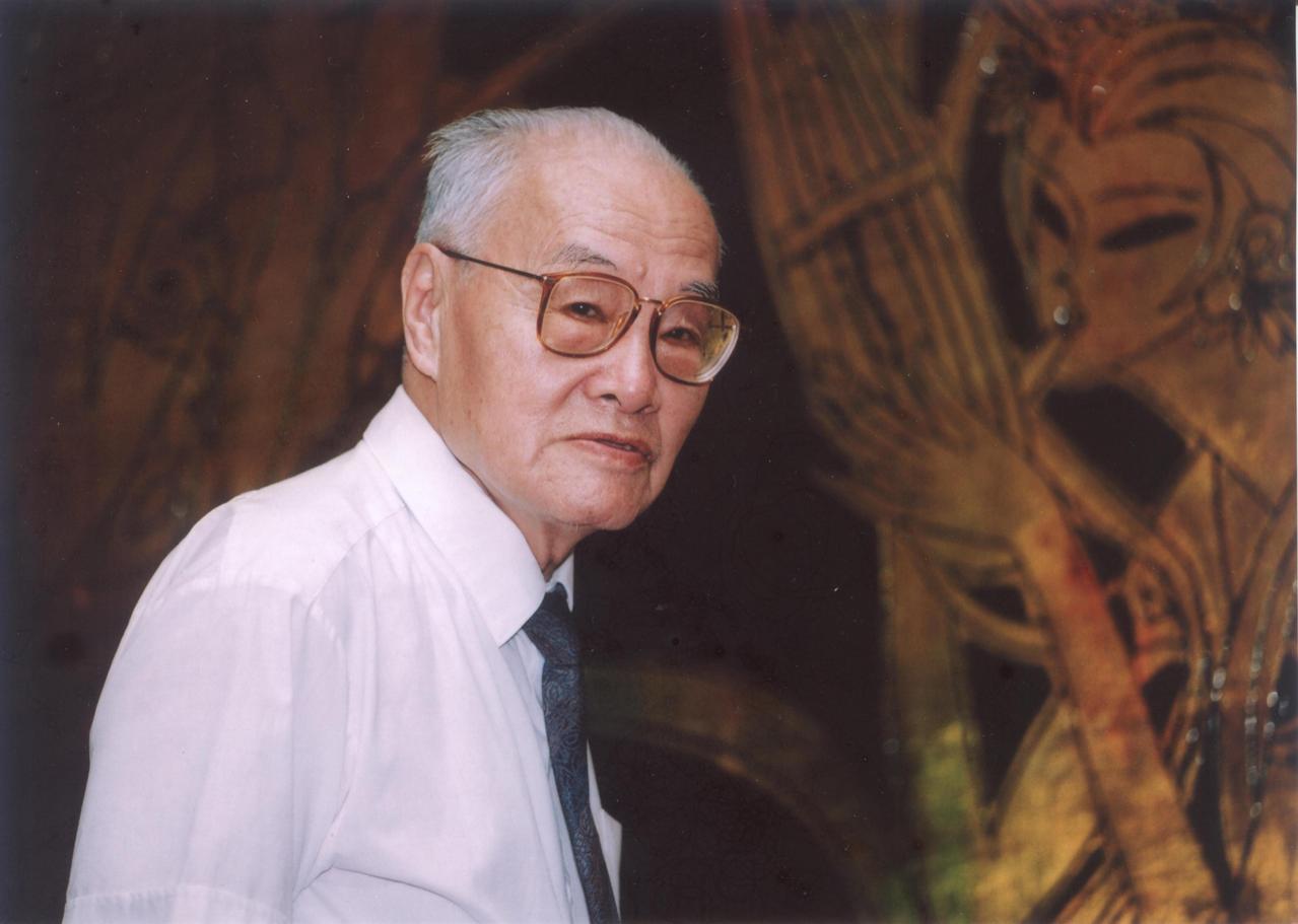 1997年6月摄于上音图书电教大楼一楼大厅 1997年6月摄于上音图书电教大楼一楼大厅