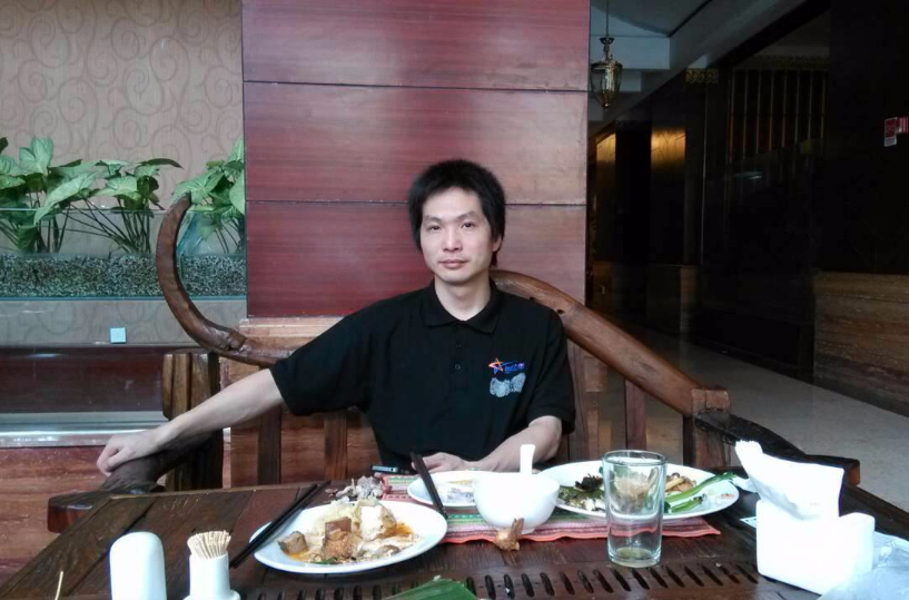 吴立君 吴立君