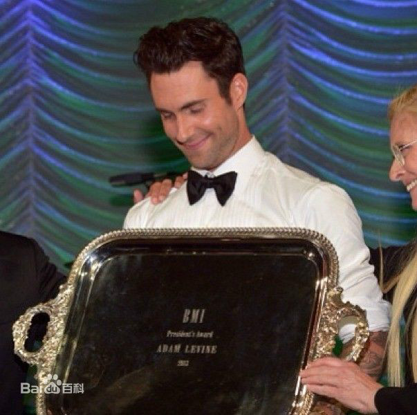 亚当·莱文(Adam Levine) 亚当·莱文(Adam Levine)