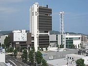 静冈新闻放送会馆(照片中最高者)