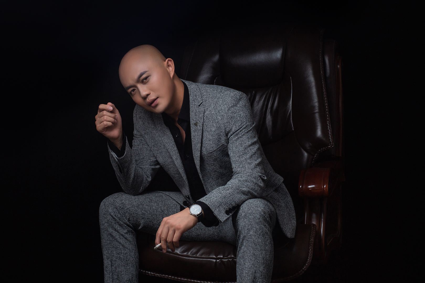 李应七 李应七