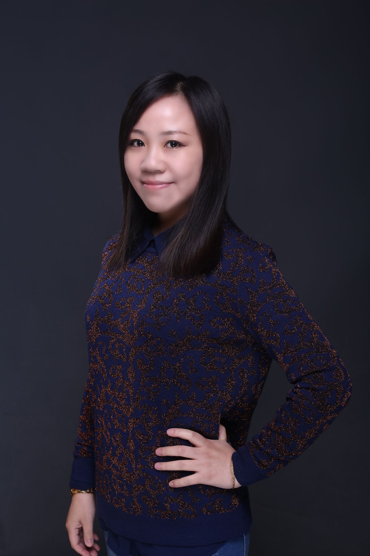 李妮(中国内地歌手) 李妮(中国内地歌手)