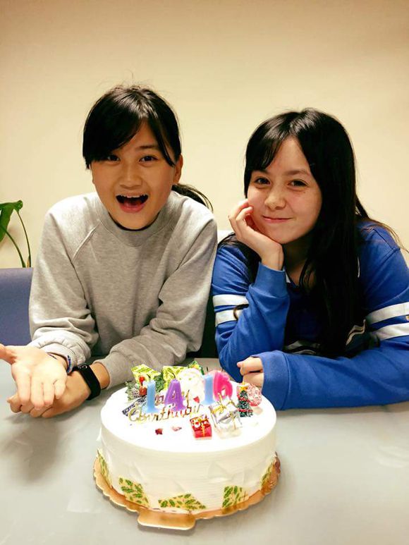 大小姐合体庆祝生日 大小姐合体庆祝生日