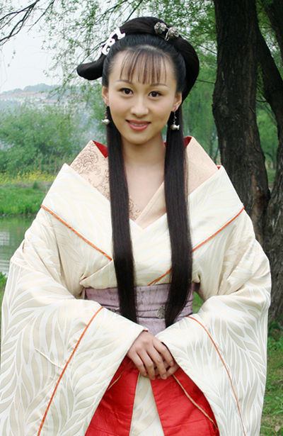 《母仪天下》许娥(练束梅饰) 《母仪天下》许娥(练束梅饰)