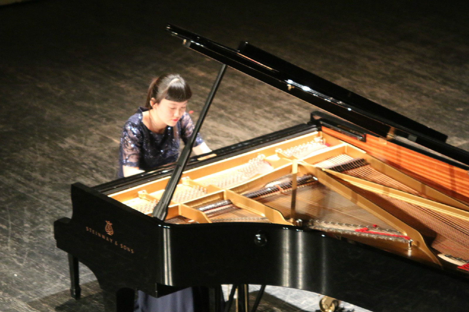 赖熠婷2014上海钢琴独奏音乐会 赖熠婷2014上海钢琴独奏音乐会