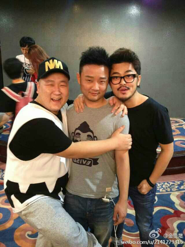 左起:尹熙水,曾一鸣,金贵晟 左起:尹熙水,曾一鸣,金贵晟