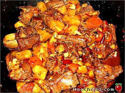 土豆烧排骨 土豆烧排骨