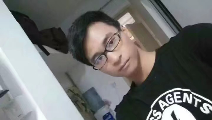 季云军 季云军