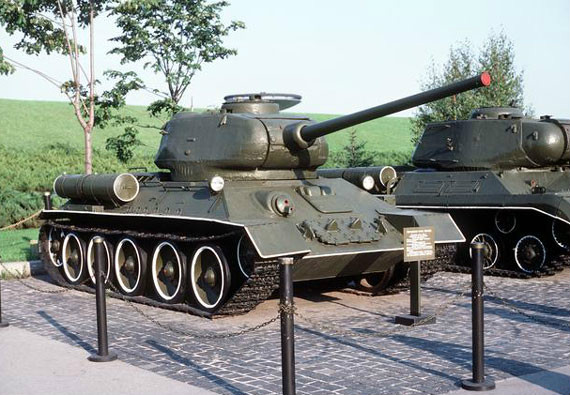 T-34坦克(第二次世界大战中苏联着名坦克) T-34坦克(第二次世界大战中苏联着名坦克)