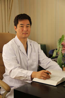 郑裕锡博士 郑裕锡博士
