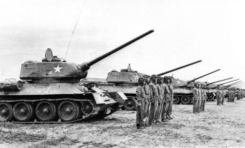 T-34坦克(第二次世界大战中苏联着名坦克) T-34坦克(第二次世界大战中苏联着名坦克)