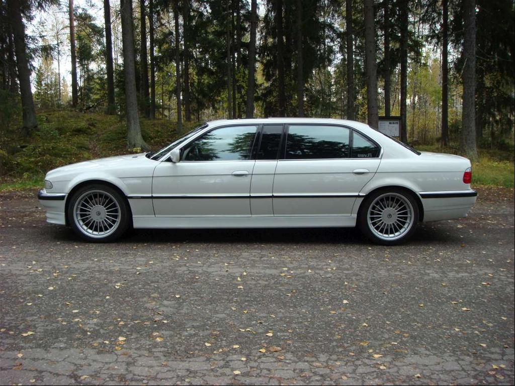 白色版本BMW L7 白色版本BMW L7