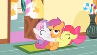Scootaloo喜爱运动,而不是一匹多愁善感的小马。 Scootaloo喜爱运动,而不是一匹多愁善感的小马。