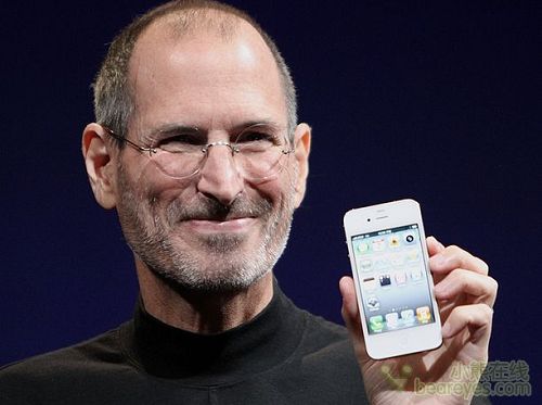 贾伯斯手持iPhone4 贾伯斯手持iPhone4