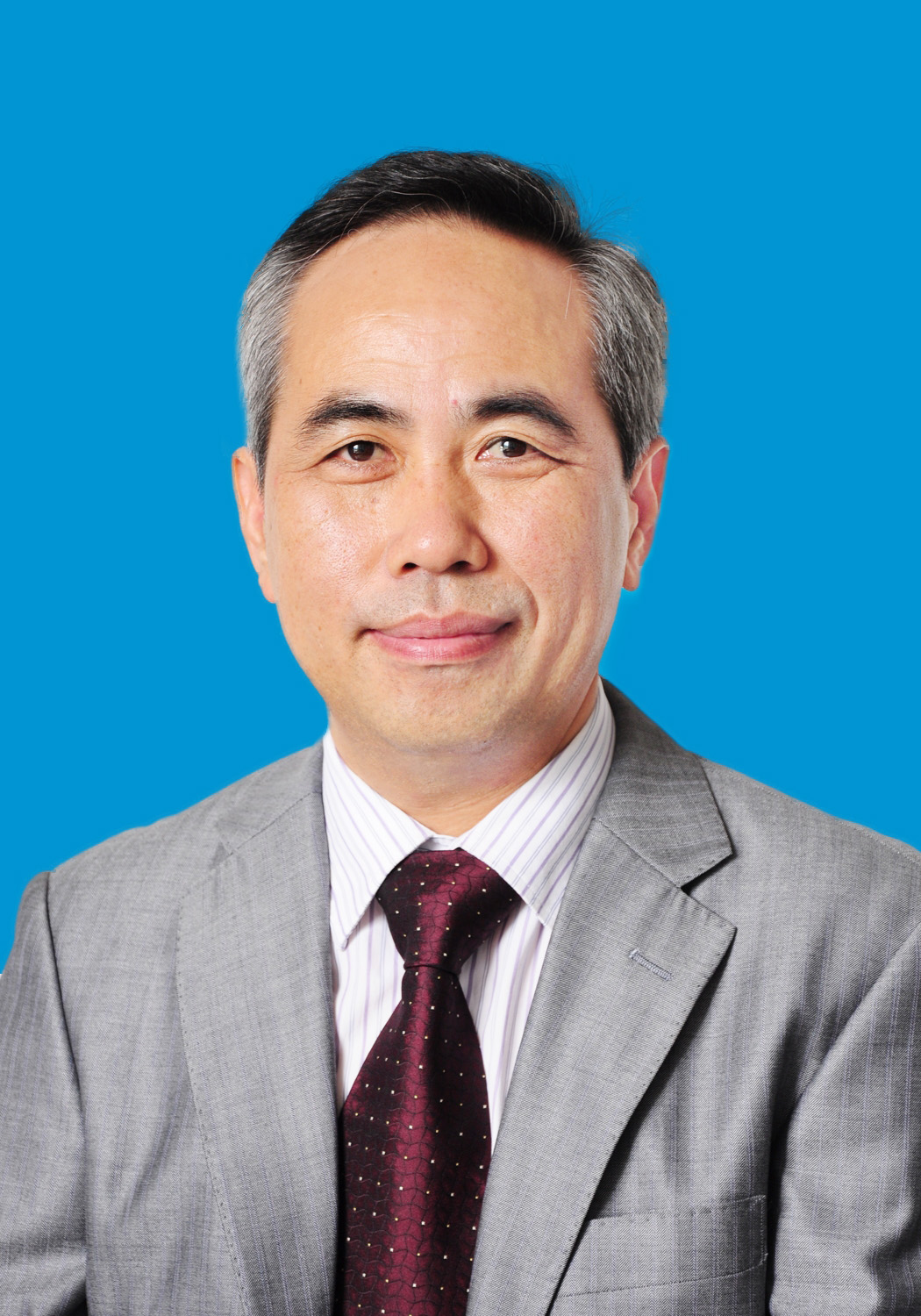 屈茂辉 屈茂辉