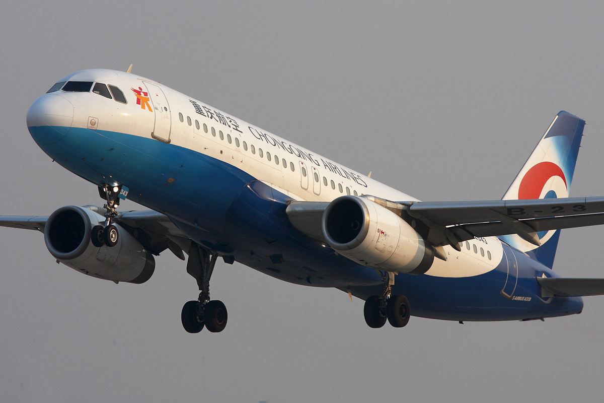 重庆航空A320客机 重庆航空A320客机