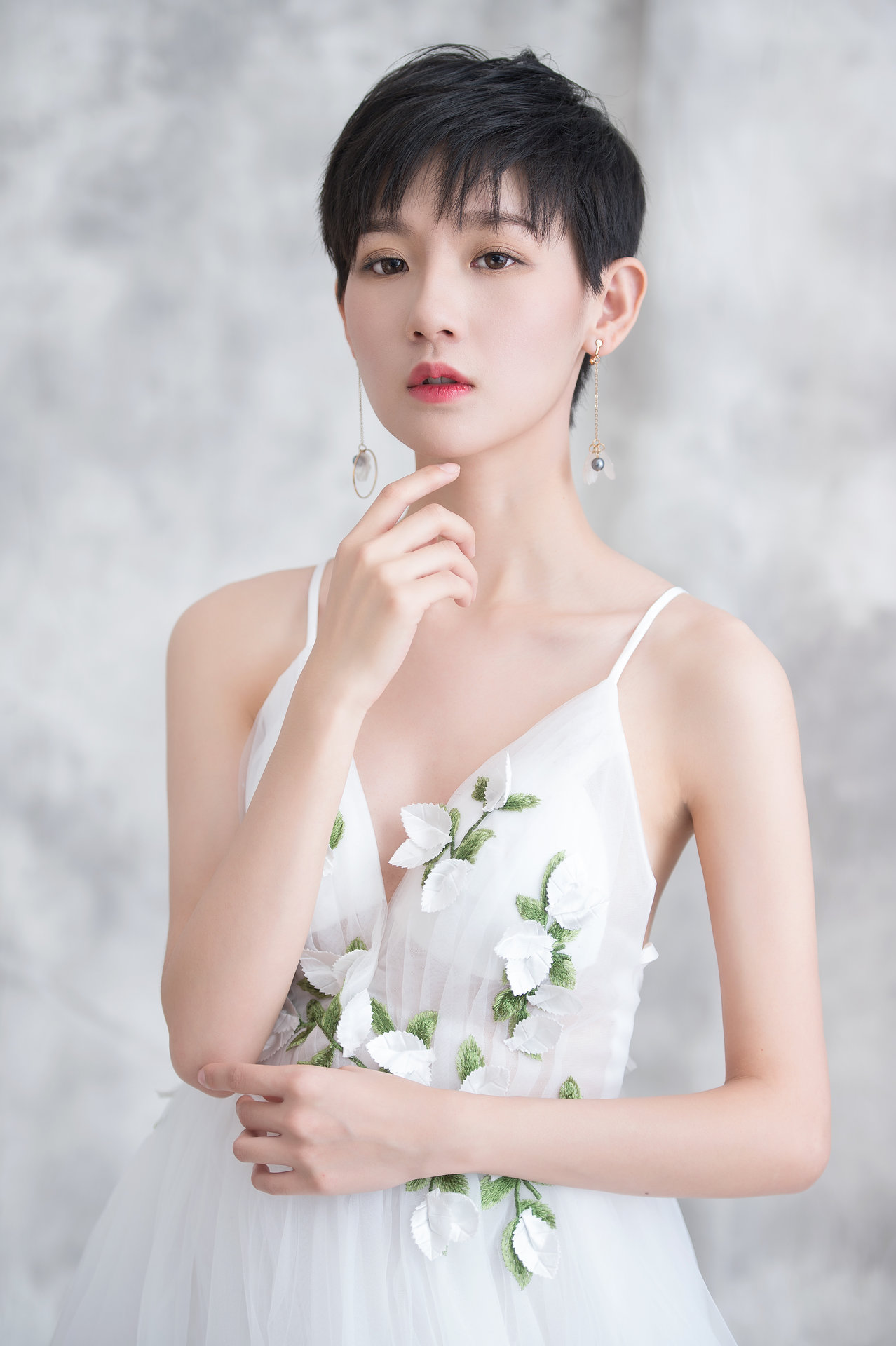 董婕(中国内地新生代女演员) 董婕(中国内地新生代女演员)