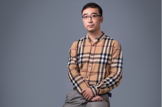 李永乐(高中数学、物理老师) 李永乐(高中数学、物理老师)