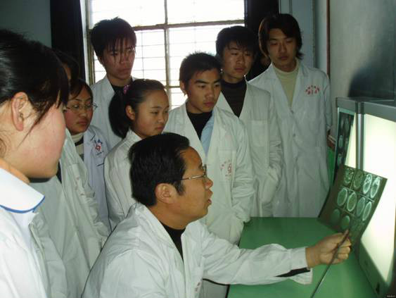 鹤壁职业技术学院医学院 鹤壁职业技术学院医学院